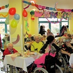 Domovy seniorů ovládlo masopustní veselí